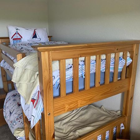 Sea House, Castlerock - Hosts 6, 3 Bedroom House 외부 사진