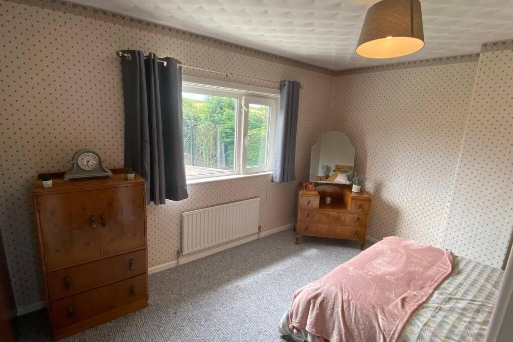 Sea House, Castlerock - Hosts 6, 3 Bedroom House 외부 사진